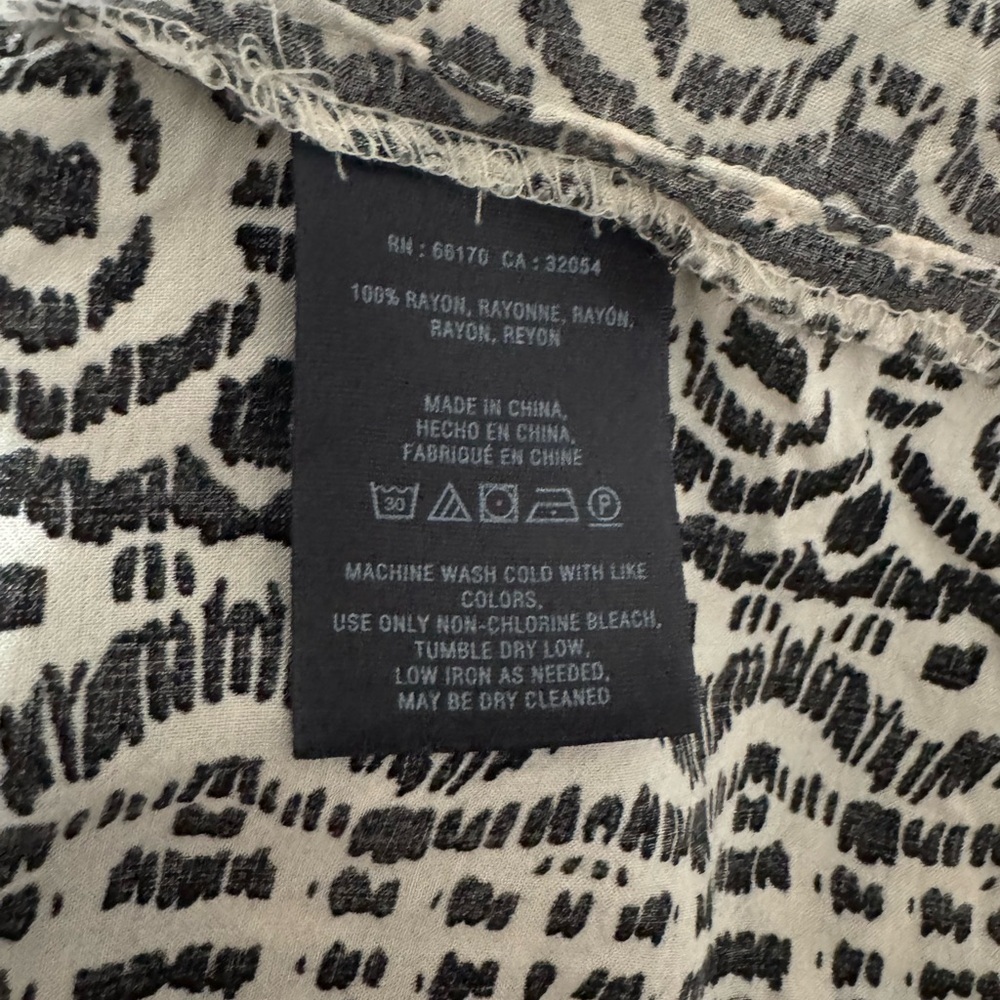 Anthropologie Vanessa Virginia pattern top size 0 - Picture 7 of 10